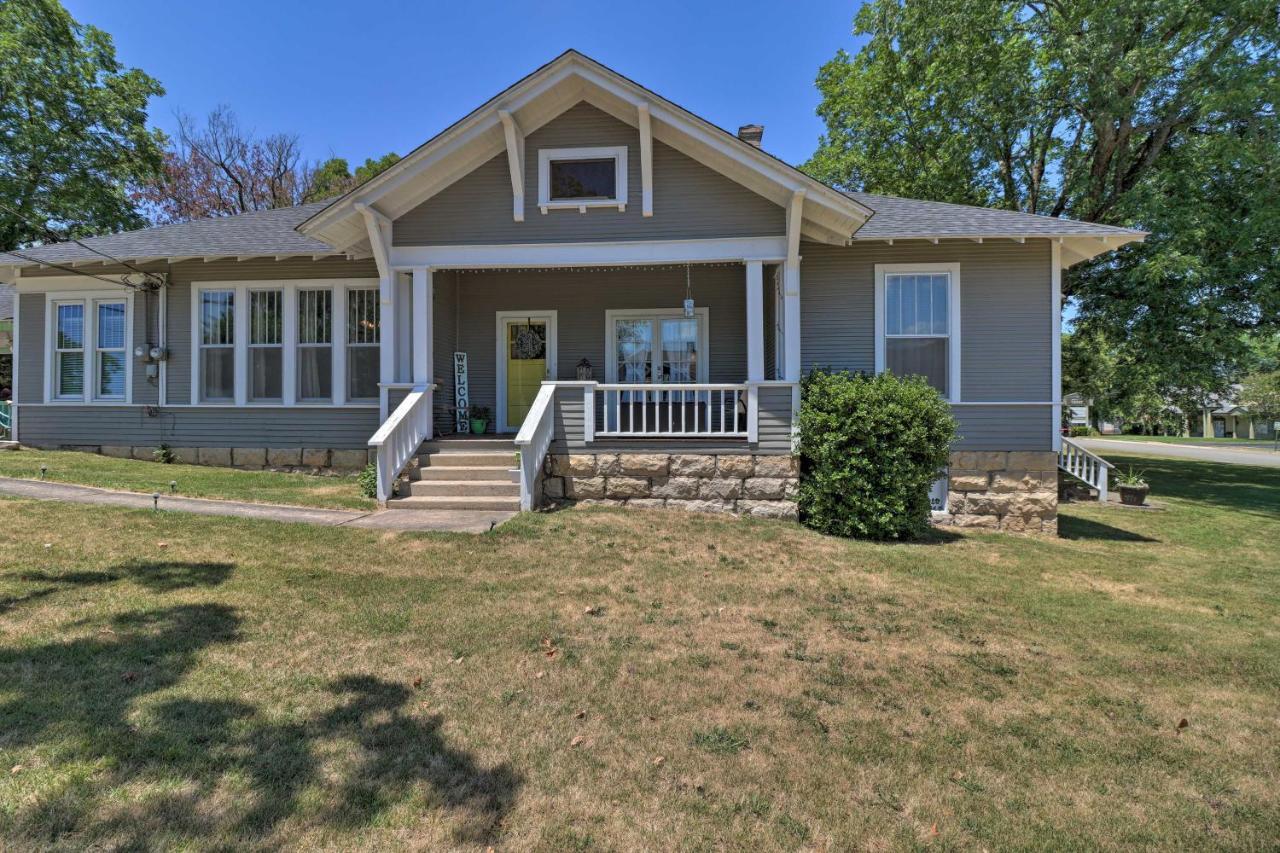 Historic Mountain Home Haven With Large Yard! Exterior photo