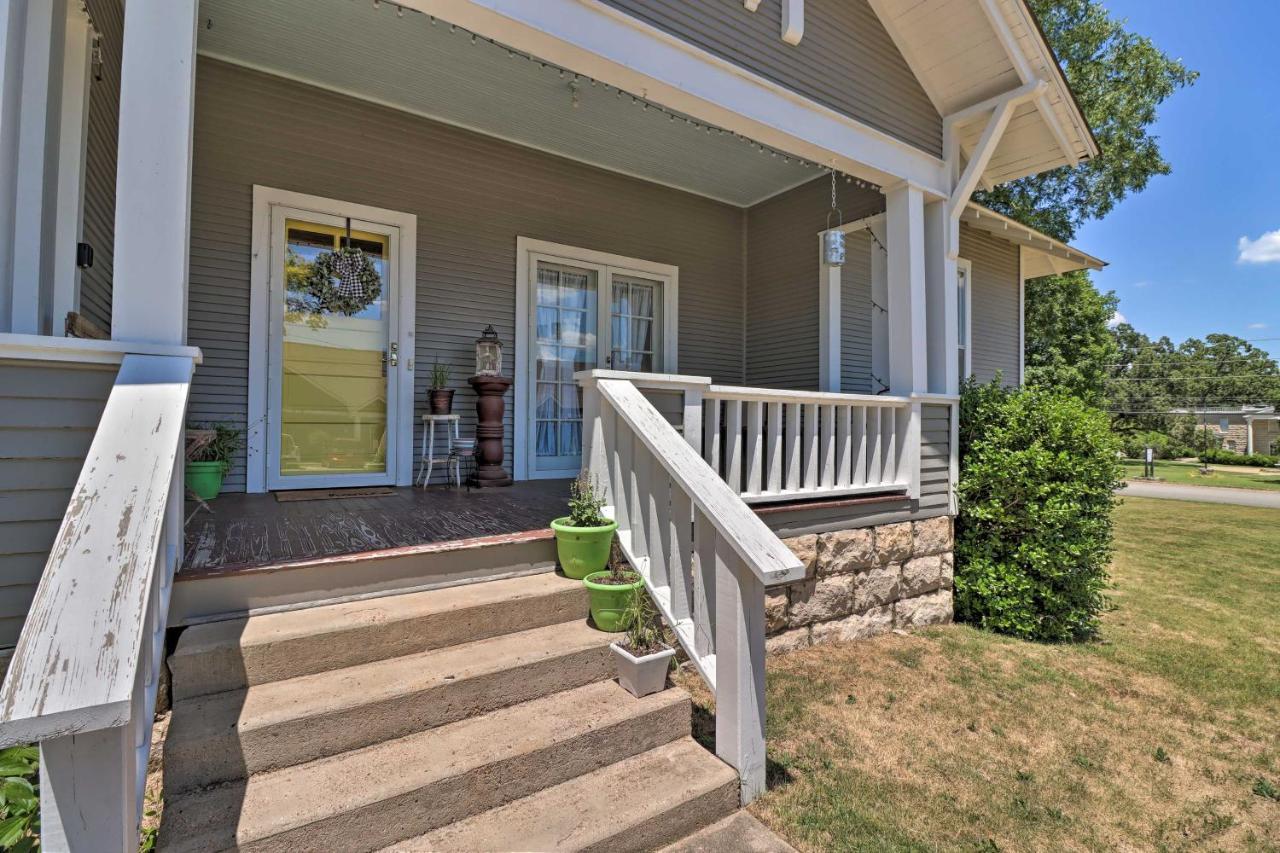 Historic Mountain Home Haven With Large Yard! Exterior photo